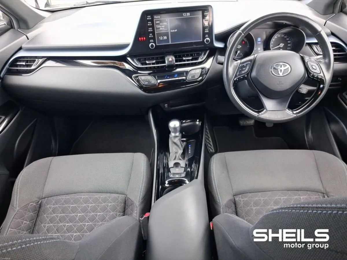 Toyota C-HR 1.8 HYBRID SPORT BITONE - Image 3
