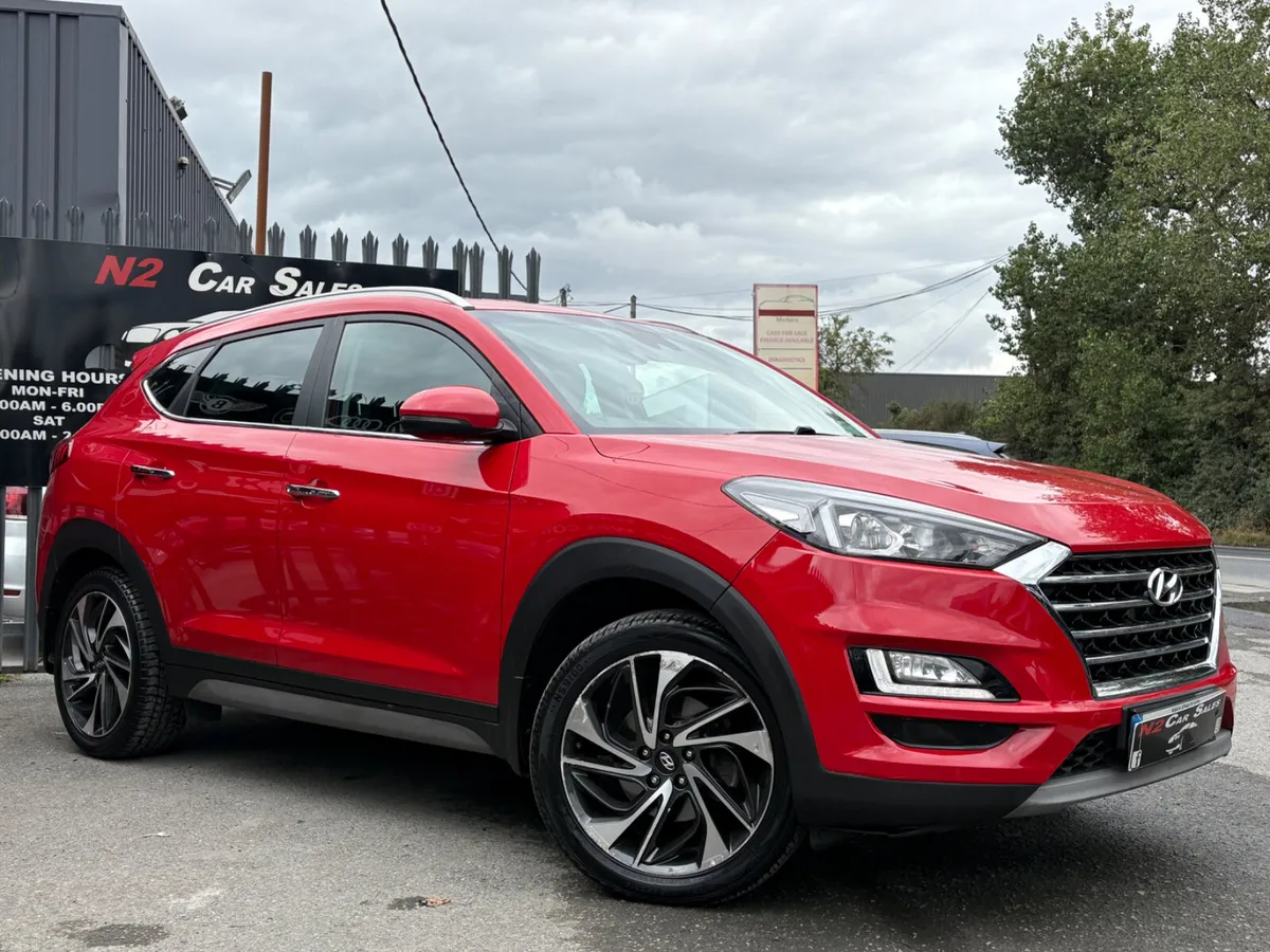 201 Hyundai Tucson 1.6d, LOW MILES, NEW NCT - Image 3