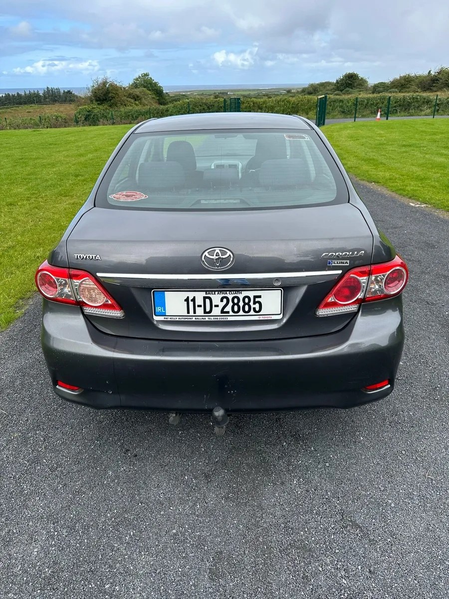 Toyota Corolla 2011 - Image 2