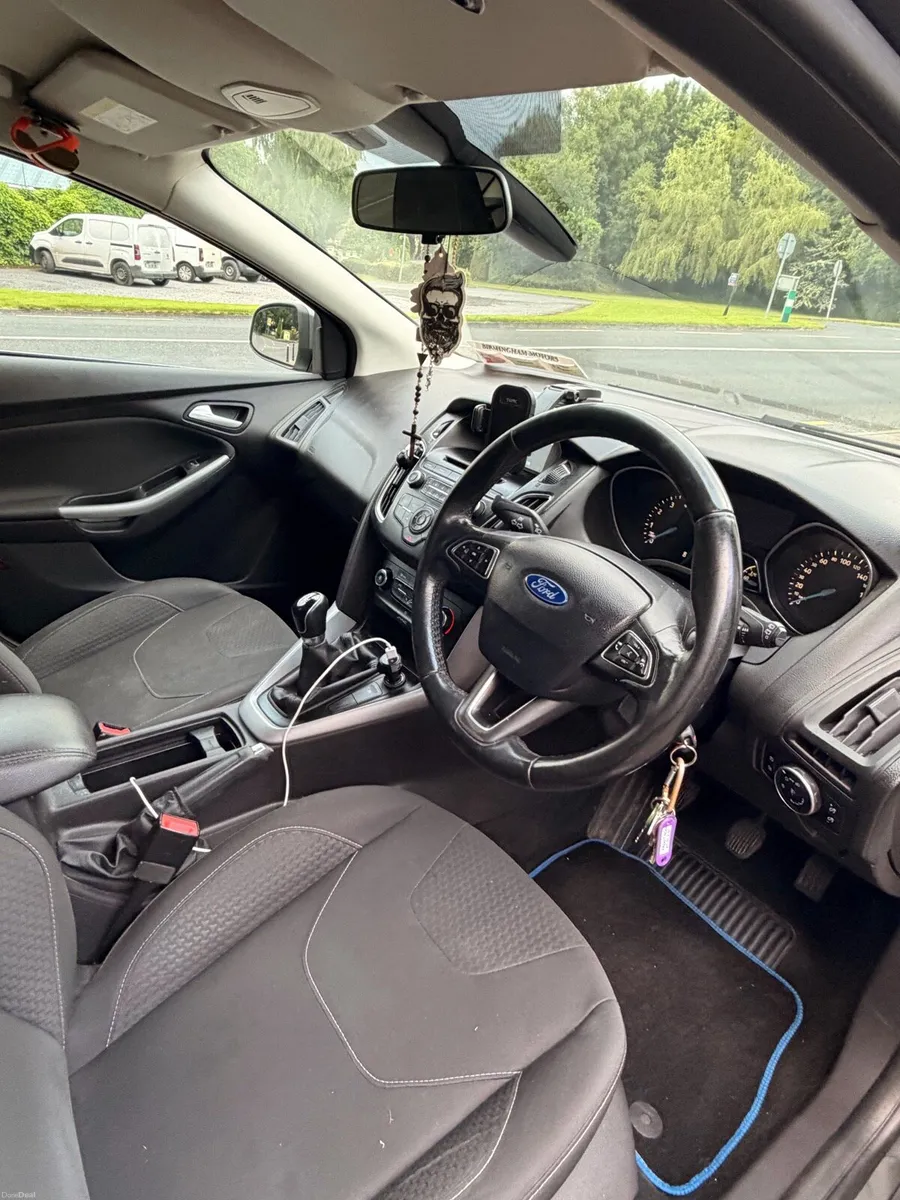 Ford Focus - Image 6