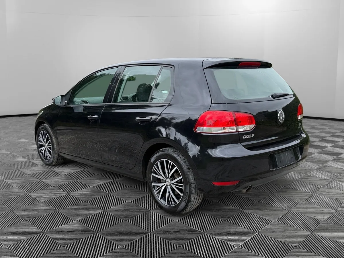 VW GOLF DSG *LOW KM* - Image 3