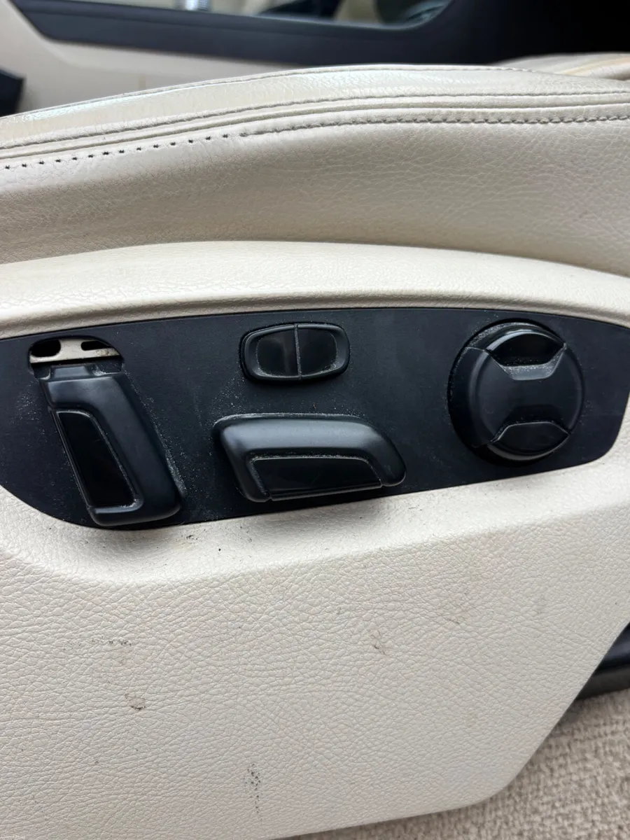 2016 Volkswagen Touareg 3.0 TDI - Image 6