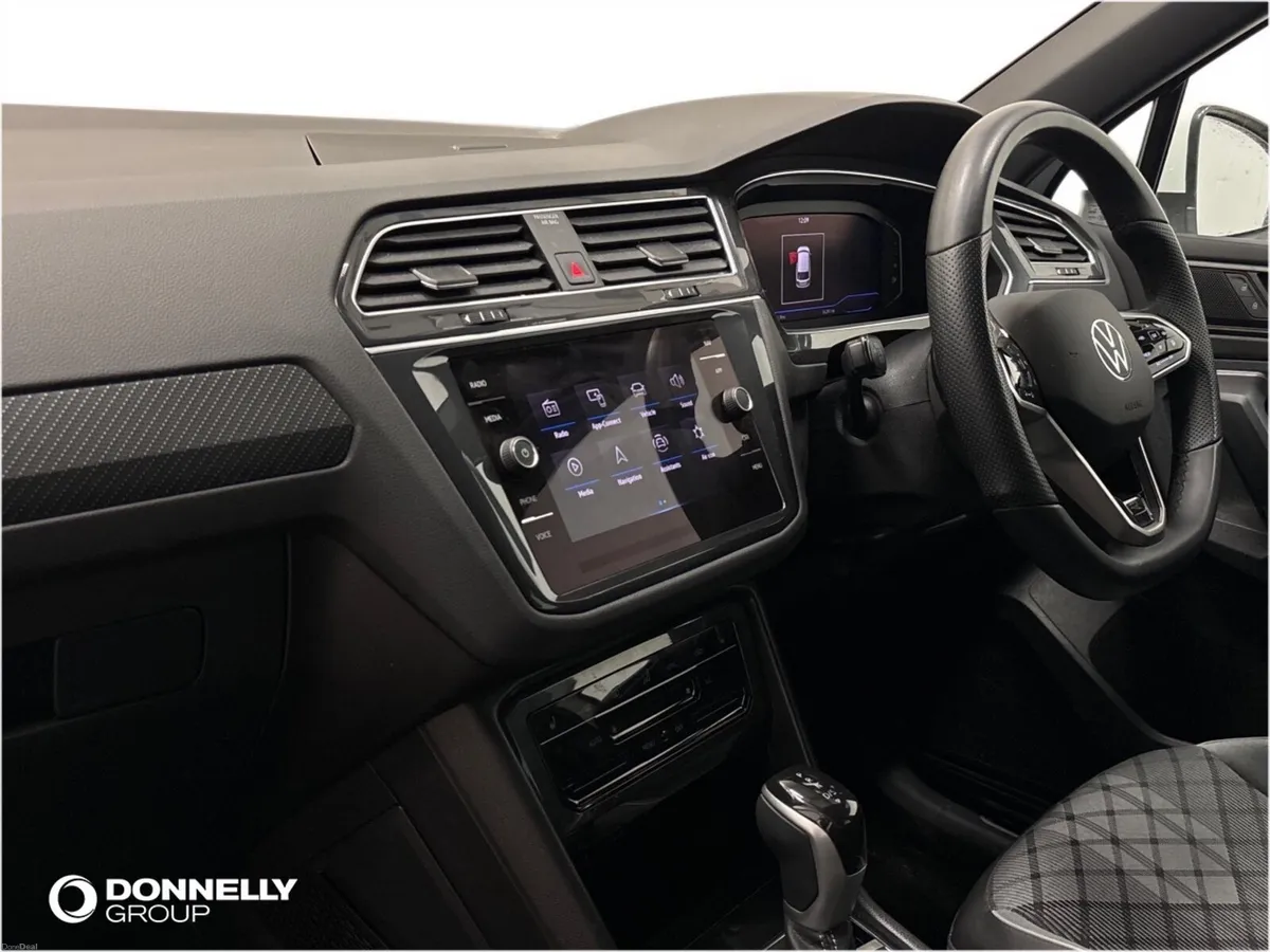 Volkswagen Tiguan Estate Special Edition R-Line Ed - Image 2