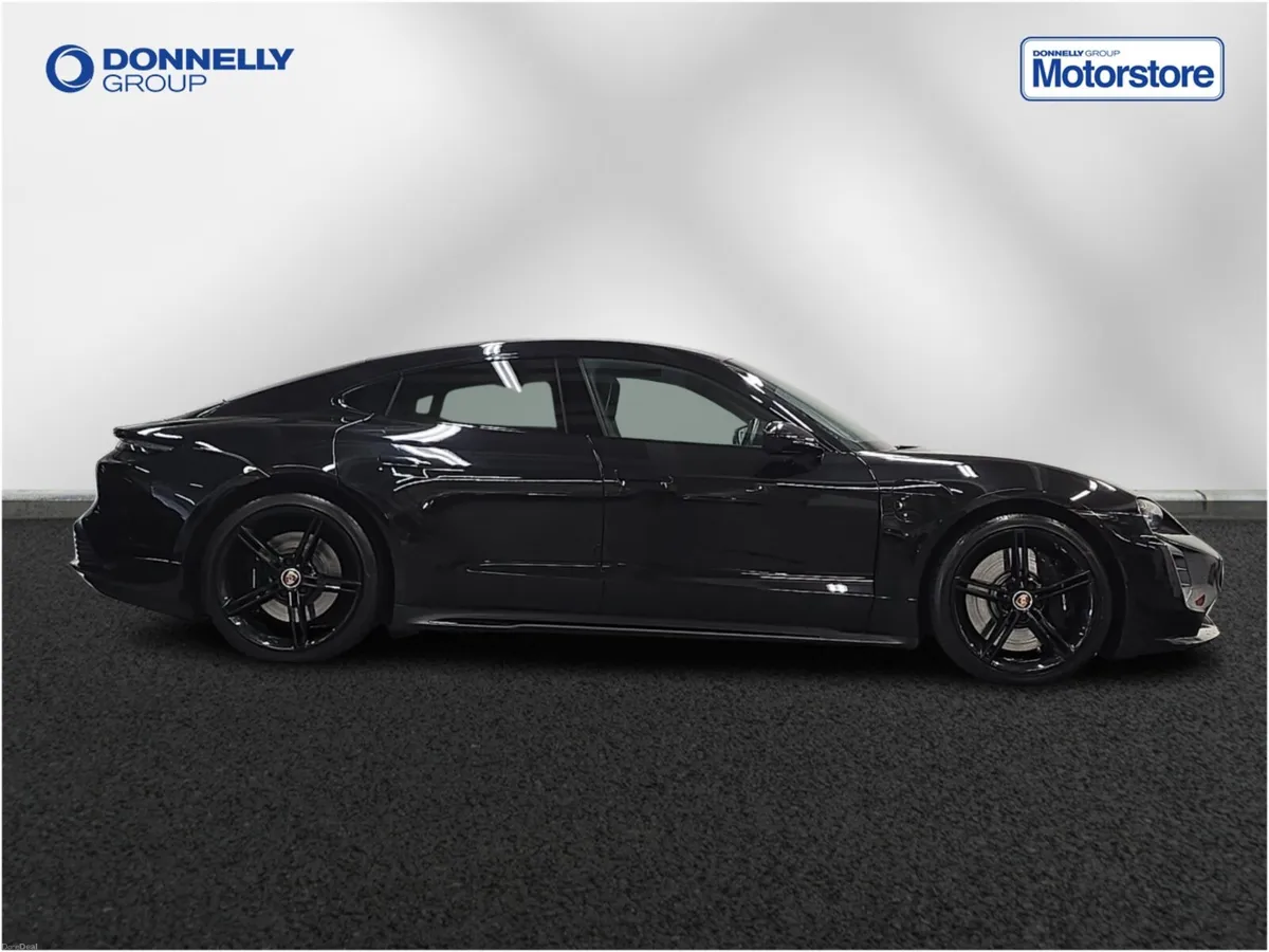 Porsche Taycan Saloon Turbo - Image 3