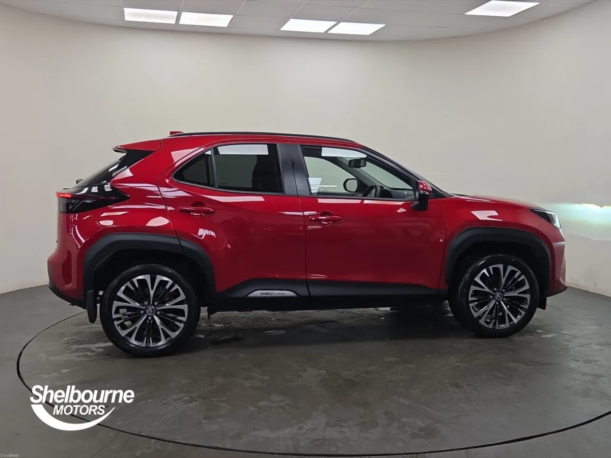 Toyota Yaris Cross 1.5 Hybrid Excel 5dr CVT - Image 3