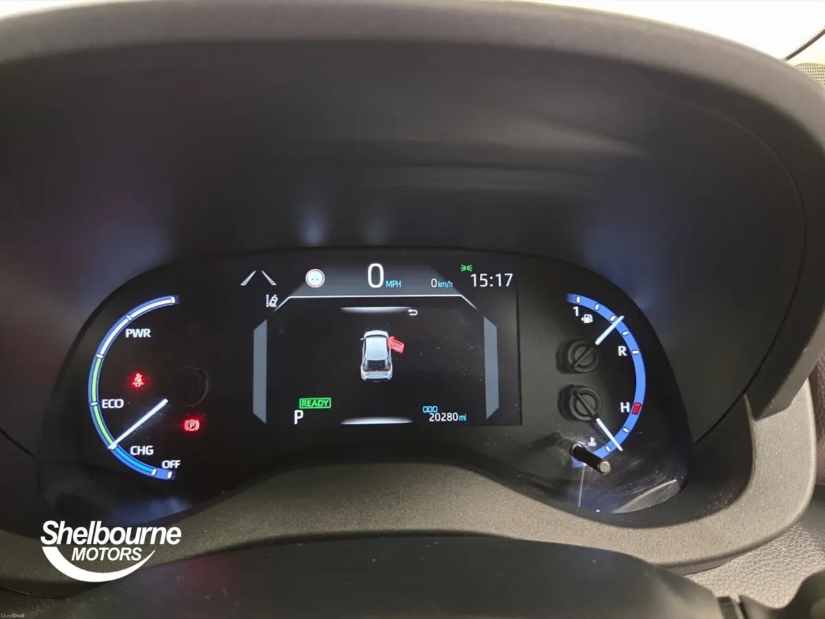 Toyota Yaris Cross 1.5 Hybrid Excel 5dr CVT - Image 6