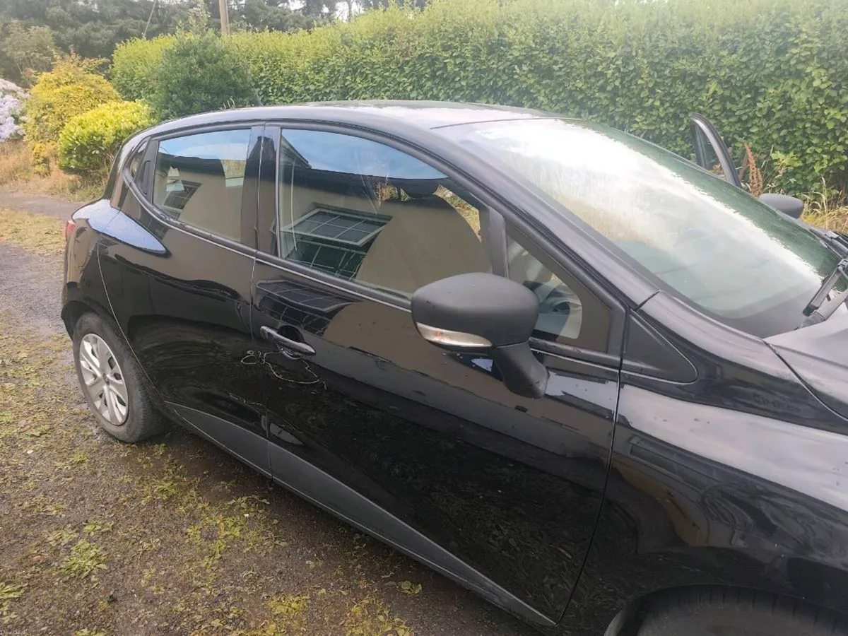 Renault Clio 2017 - Image 4