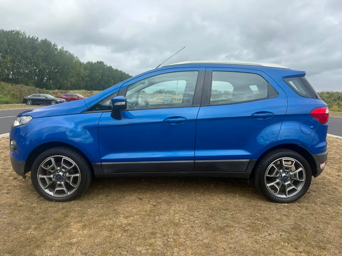 LOW MILEAGE TITANIUM NCT TAXED - Image 4