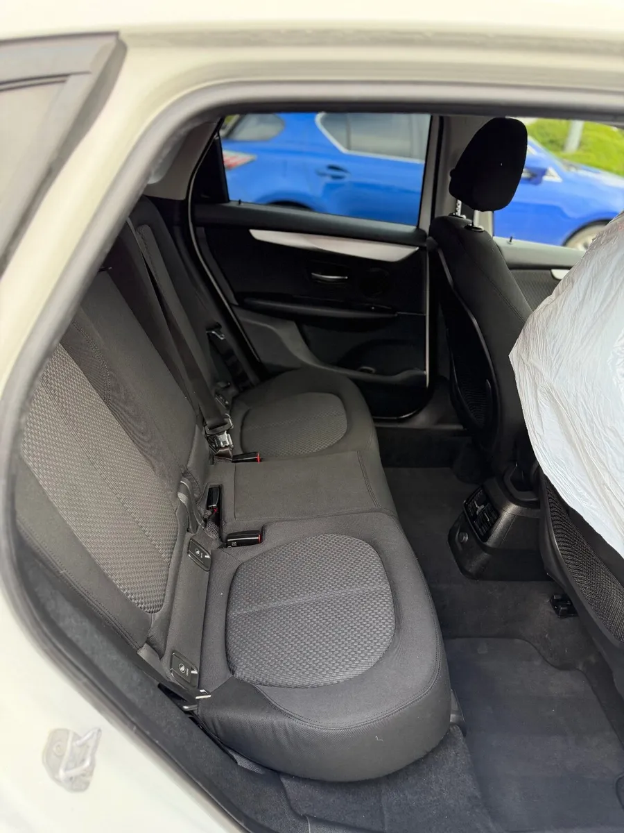 BMW 2-Series 2016 - Image 5