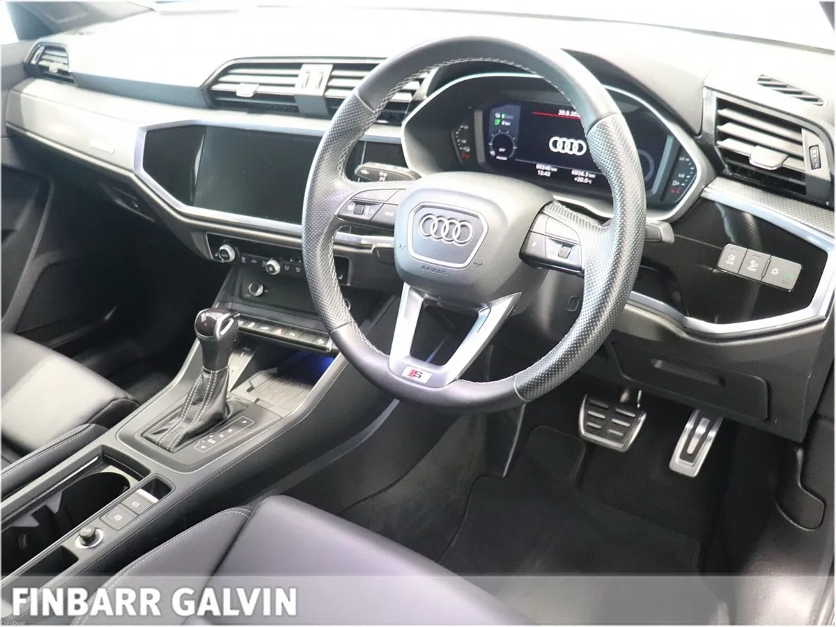 Audi Q3 45 TFSI  S line PHEV  (BLACK ED) - Image 5
