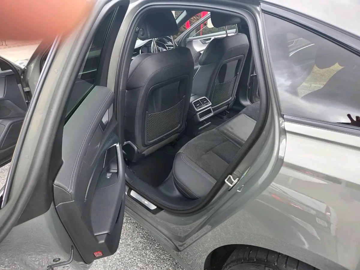 Car - Image 6
