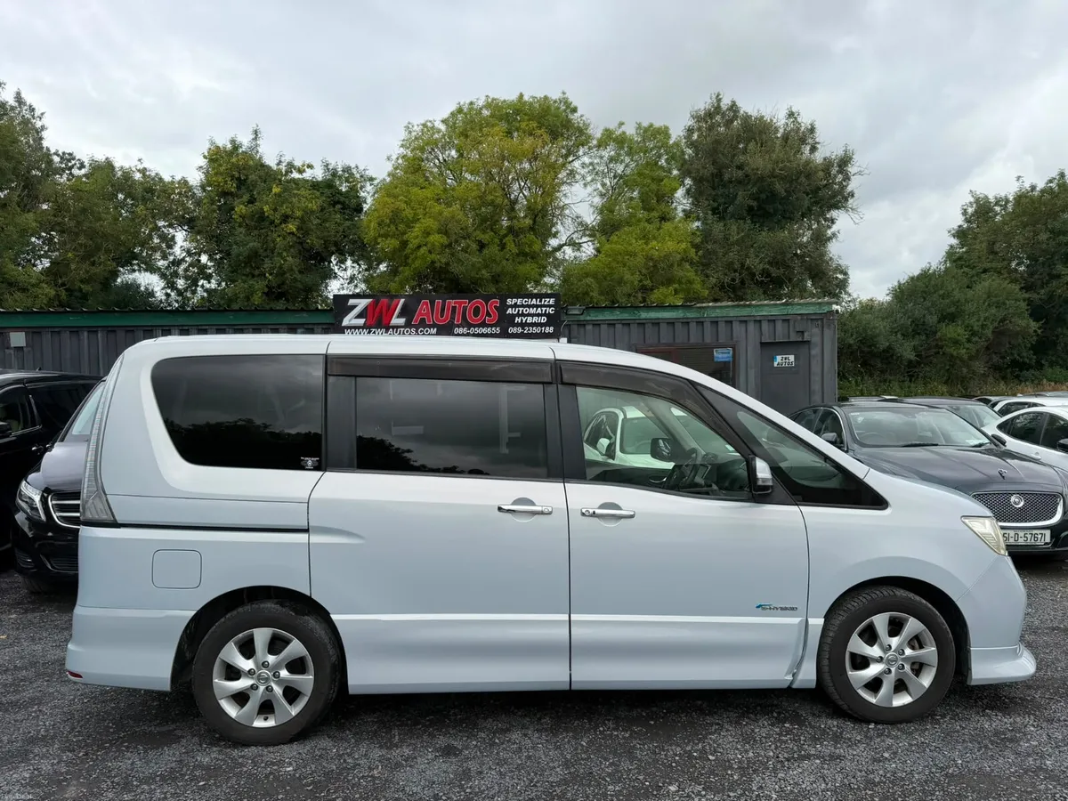 13 Nissan Serena 2.0 Hybrid 7 Seater - Image 4