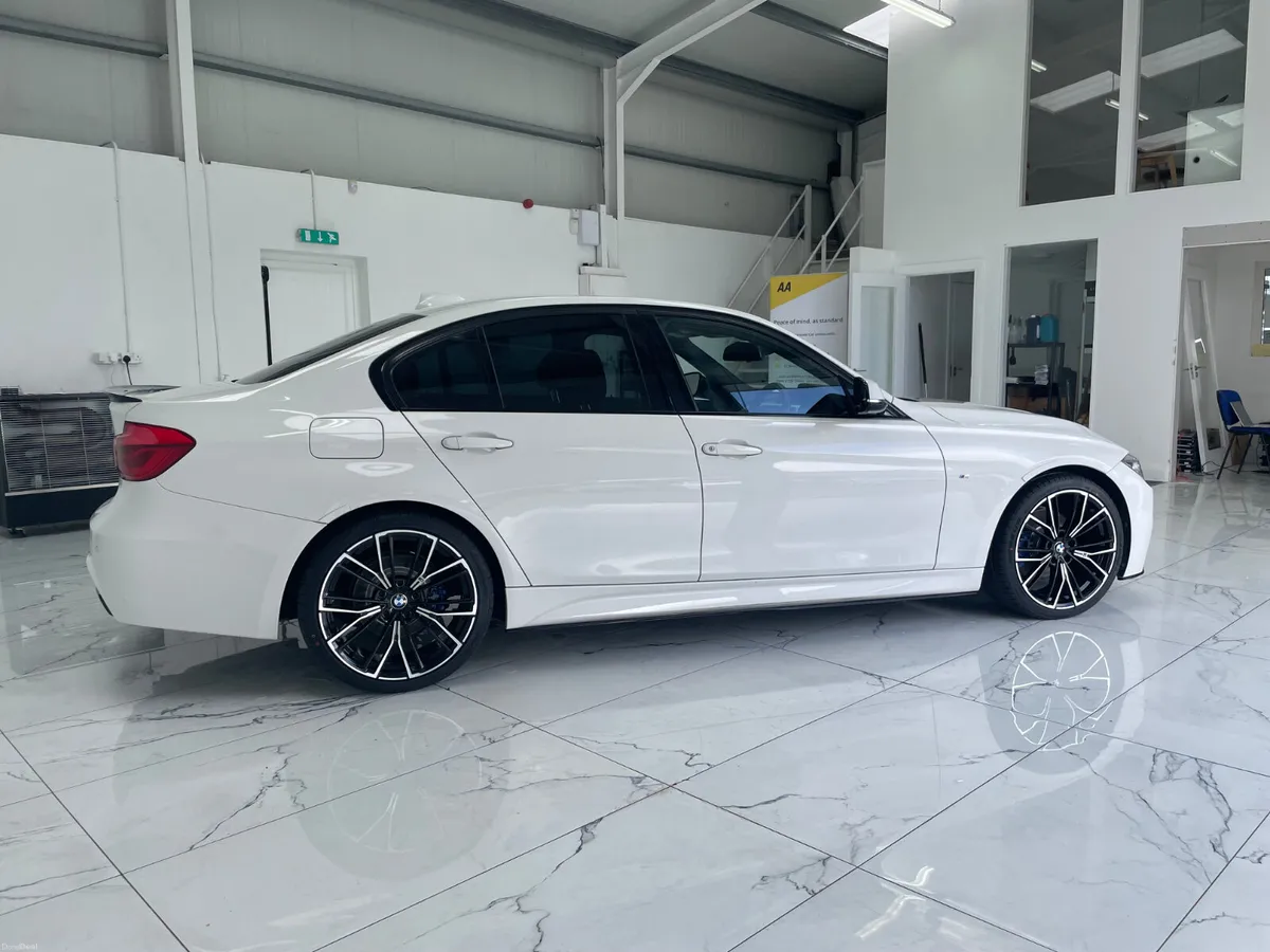 2017 BMW 320d auto - Image 3