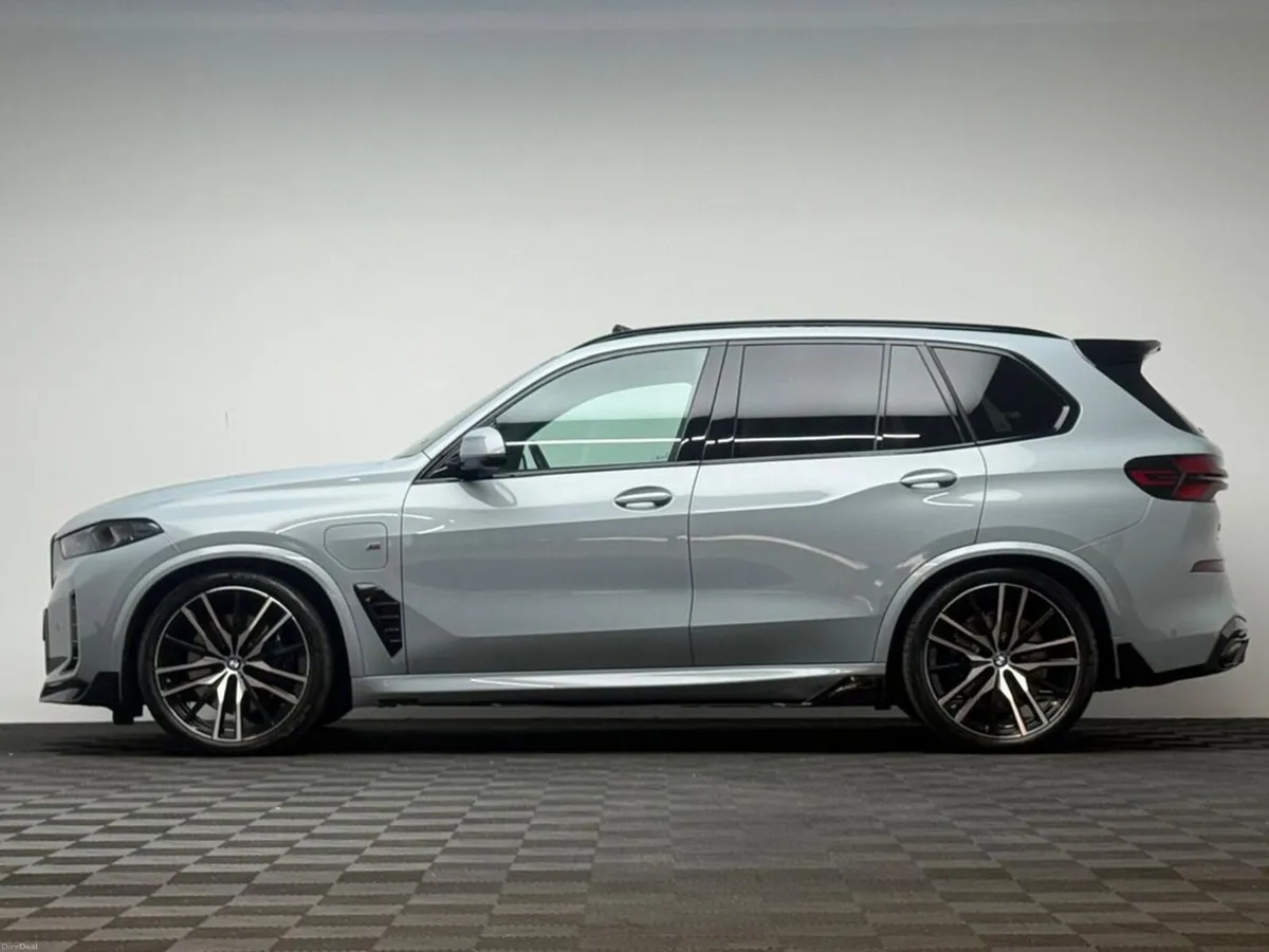 BMW X5 50E M SPORT PRO *PAN ROOF* - Image 4