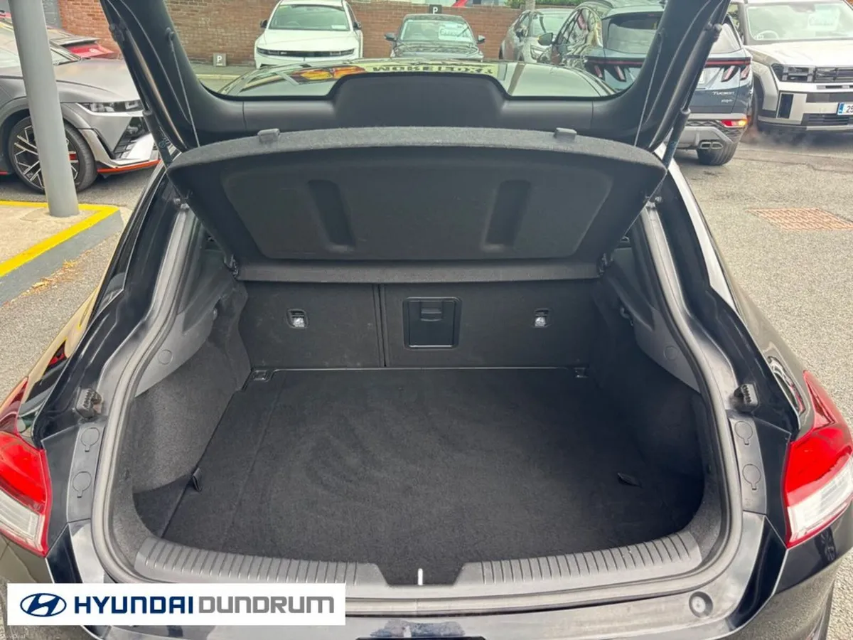 Hyundai i30 i 30 Fastback 5DR - Image 5