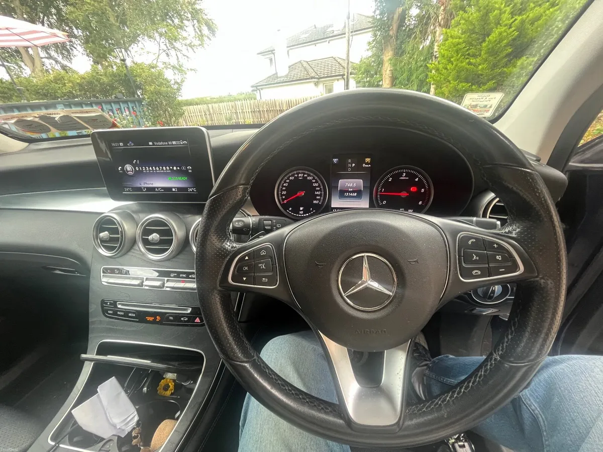 Mercedes-Benz GLC 2018 - Image 3