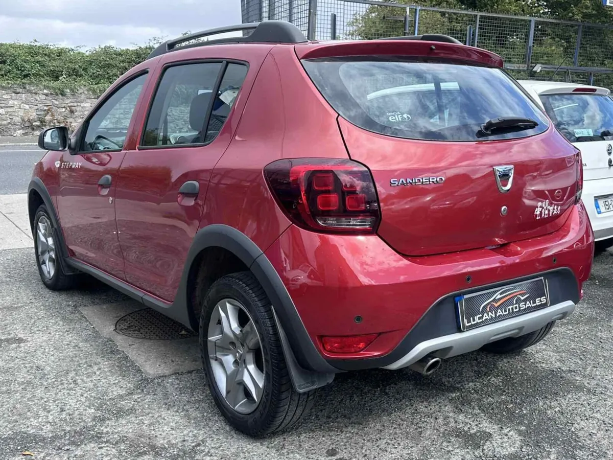 Dacia Sandero Stepway SIGNATURE! - Image 4