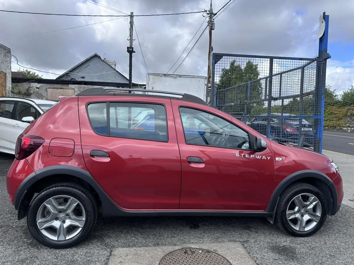 Dacia Sandero Stepway SIGNATURE! - Image 6