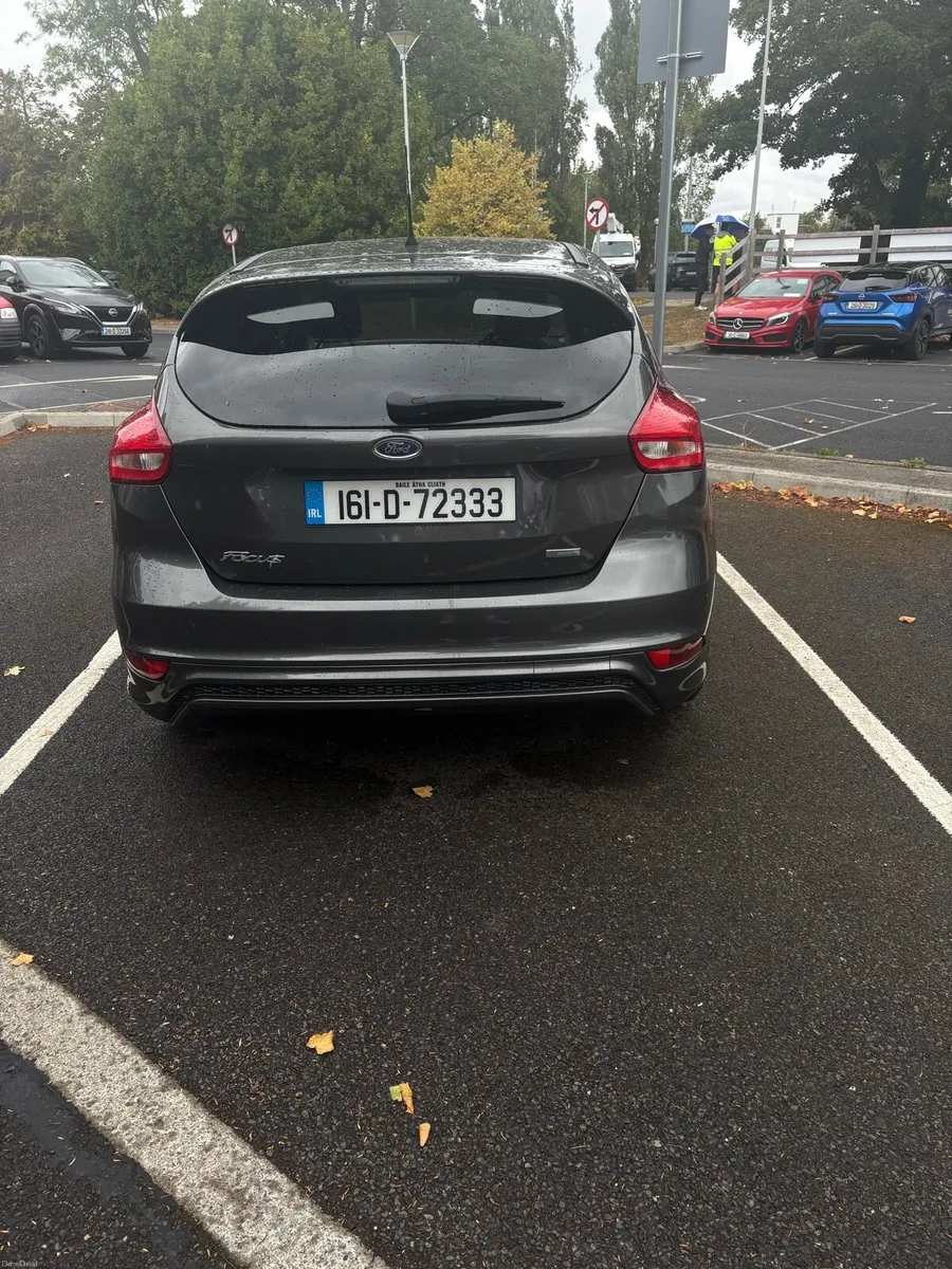 Ford Focus 1.0 Zetec S - Image 5
