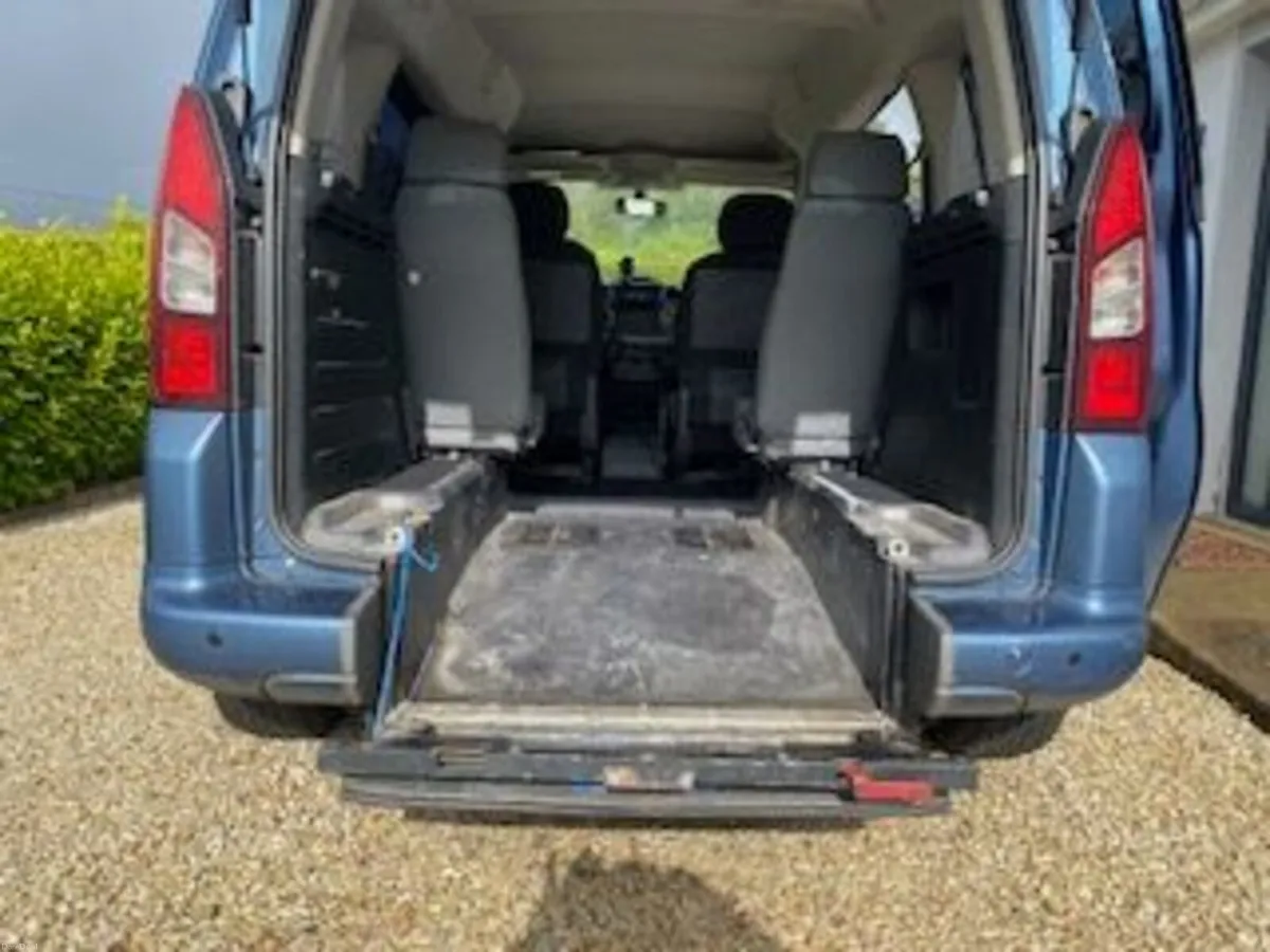 Peugeot Partner Tepee 2015 - Image 2