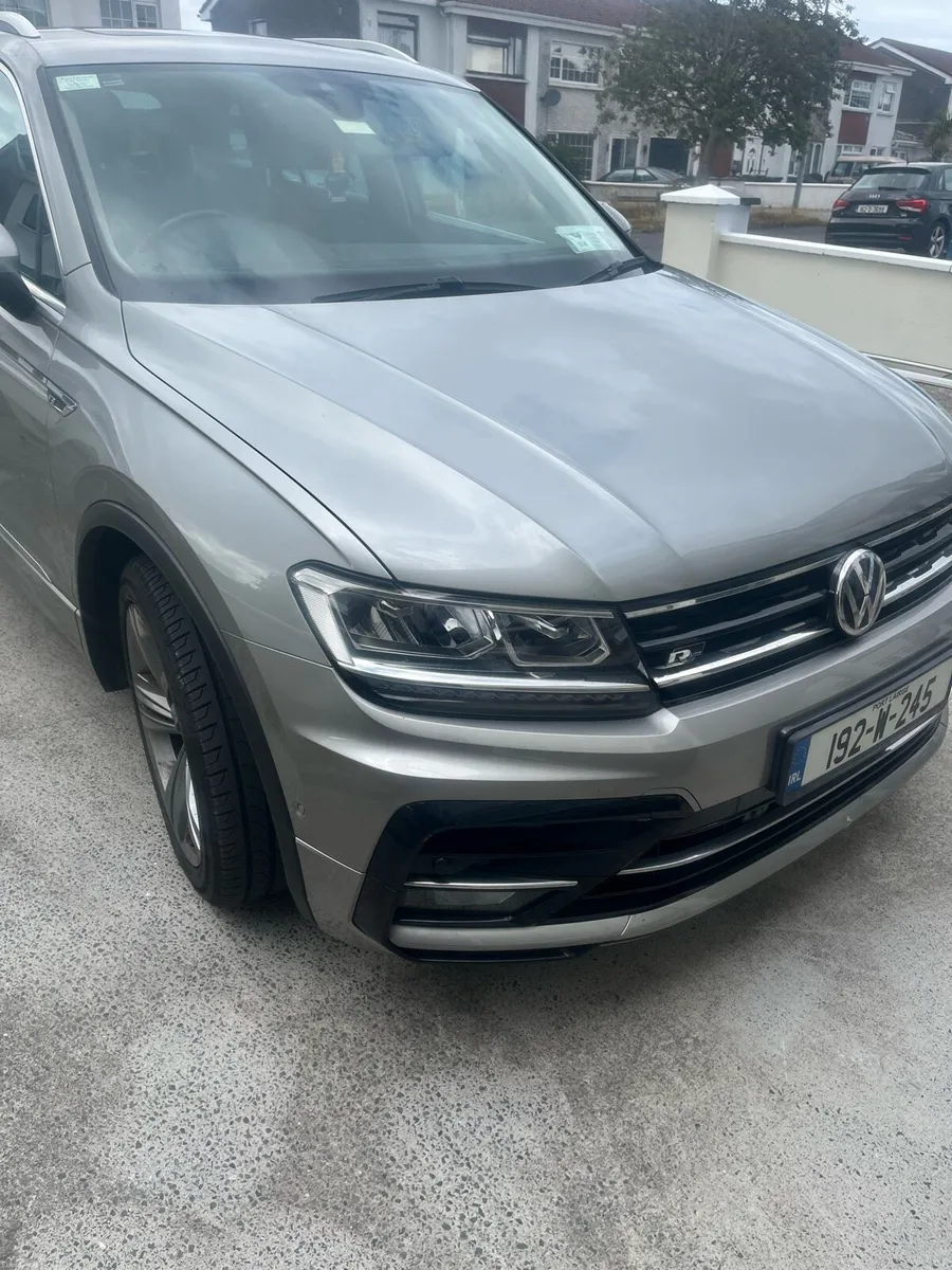 VW Tiguan R Line 2.0L Diesel *sunroof & high spec* - Image 1