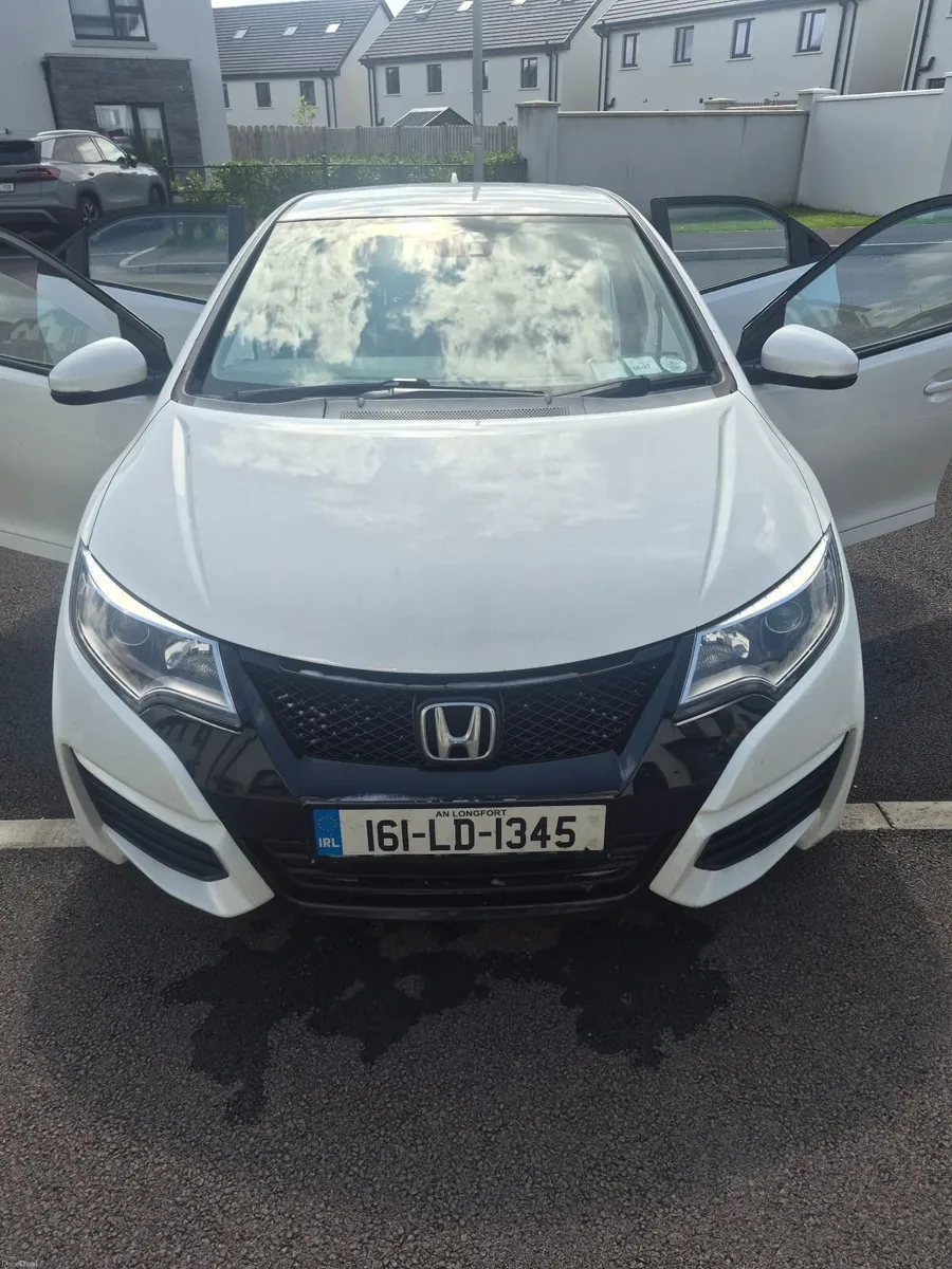 Honda Civic 2016 - Image 2