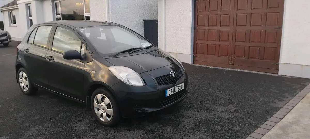 Toyota yaris - Image 1