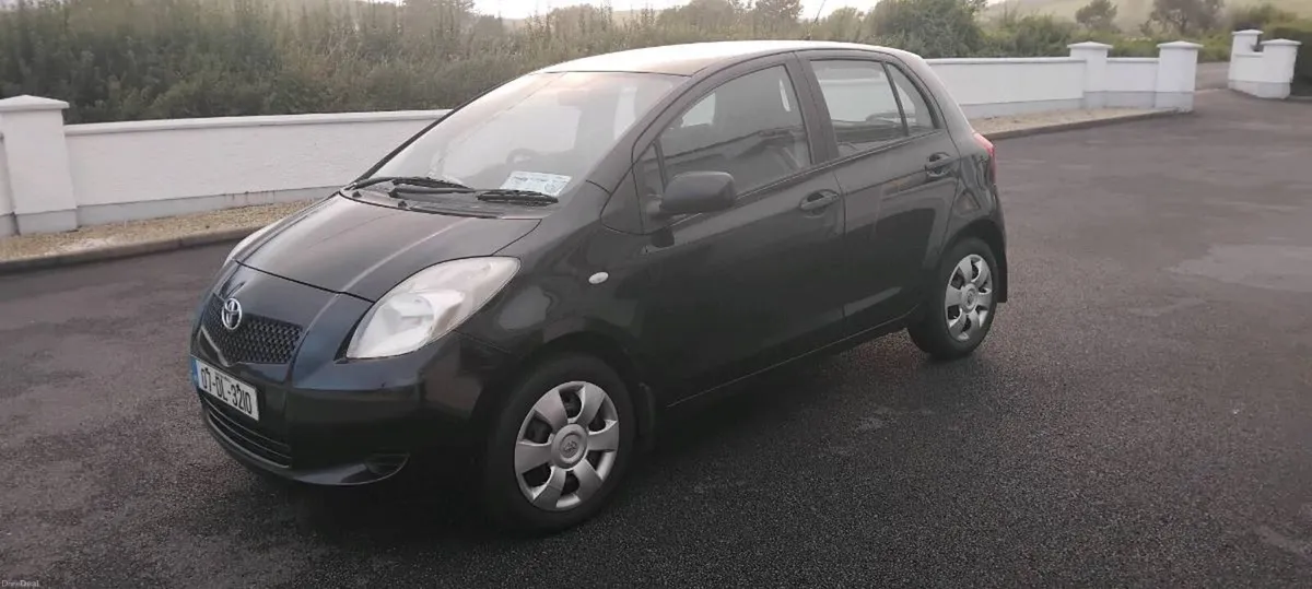 Toyota yaris - Image 3