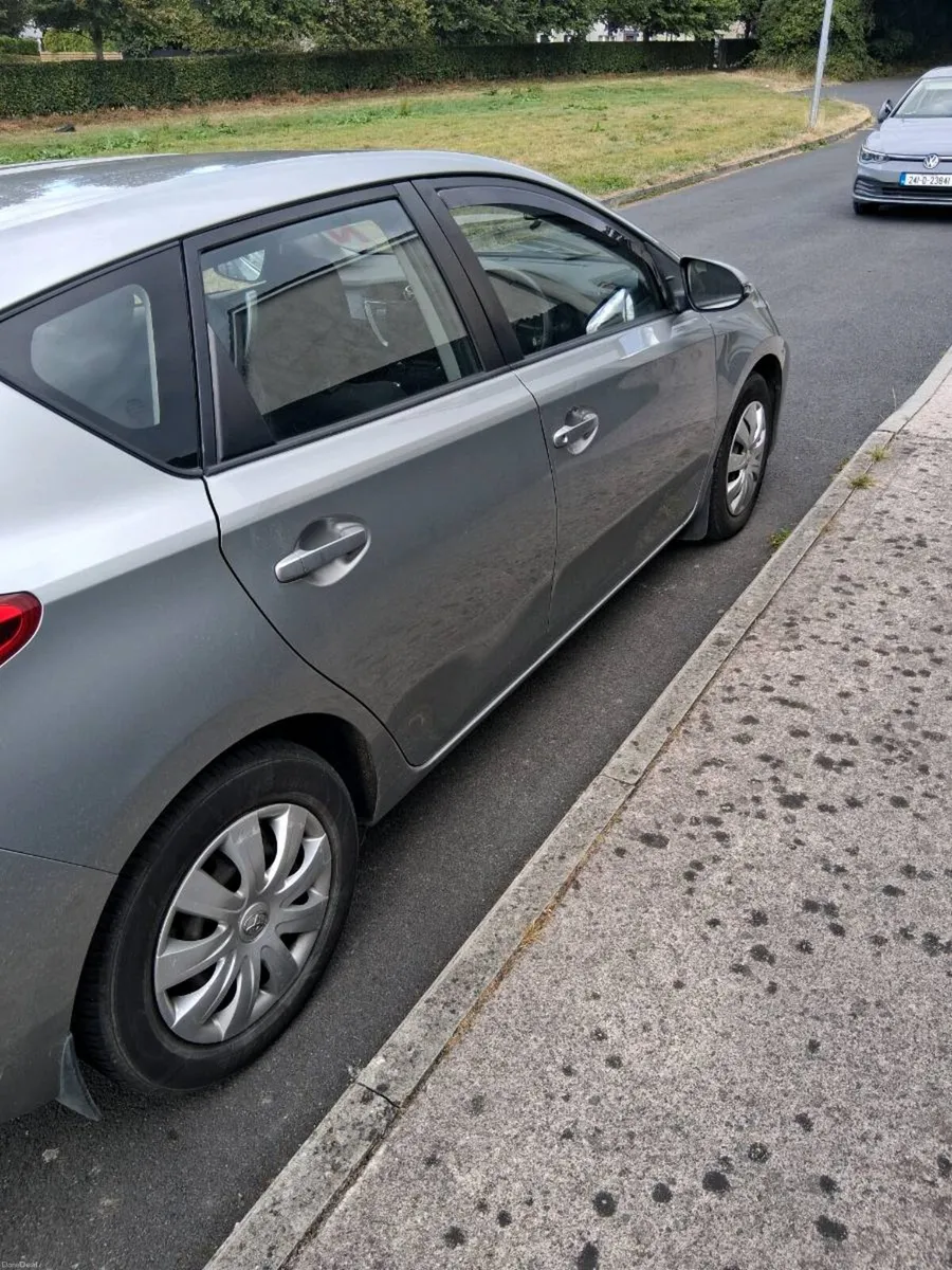 New Shape 2012 Toyota Auris D4D 1.4 diesel - Image 6