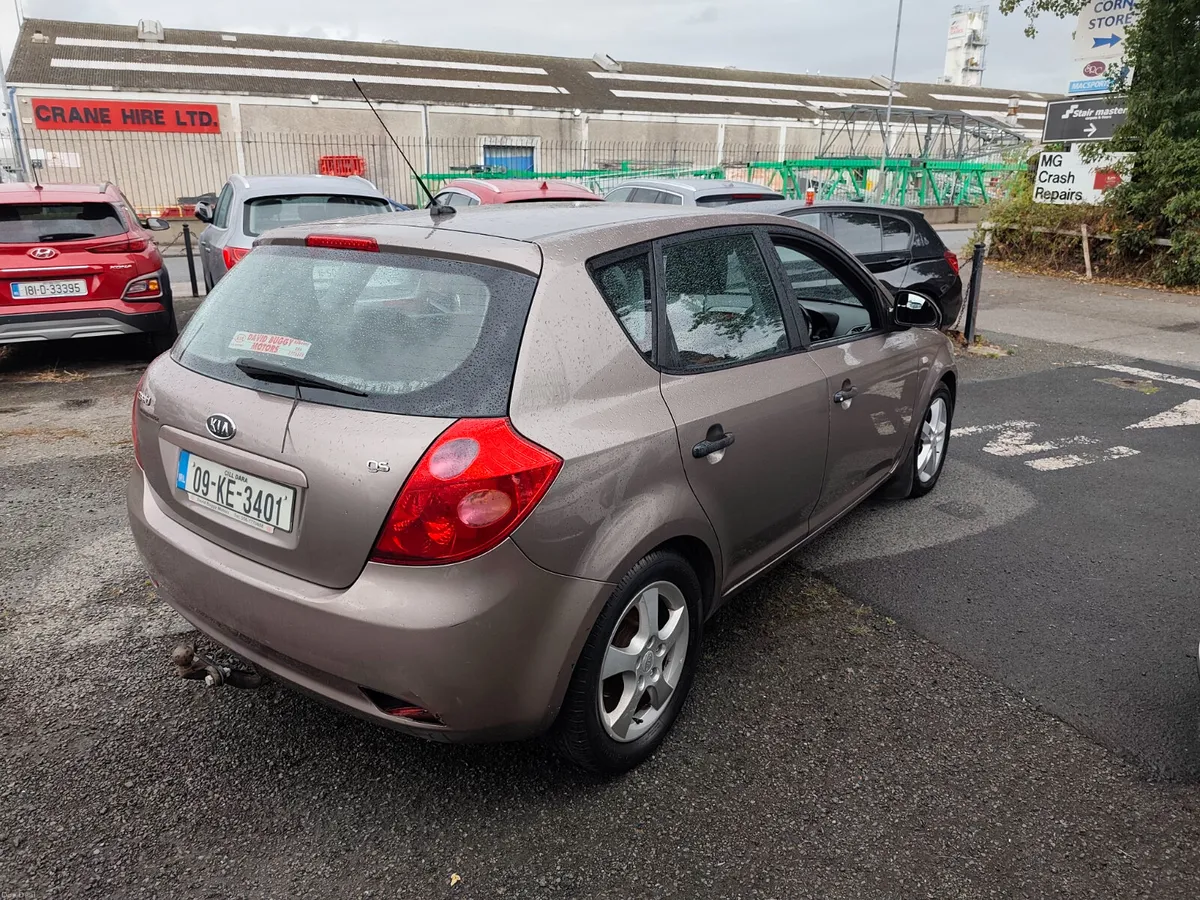 Kia Ceed 2009 - Image 4