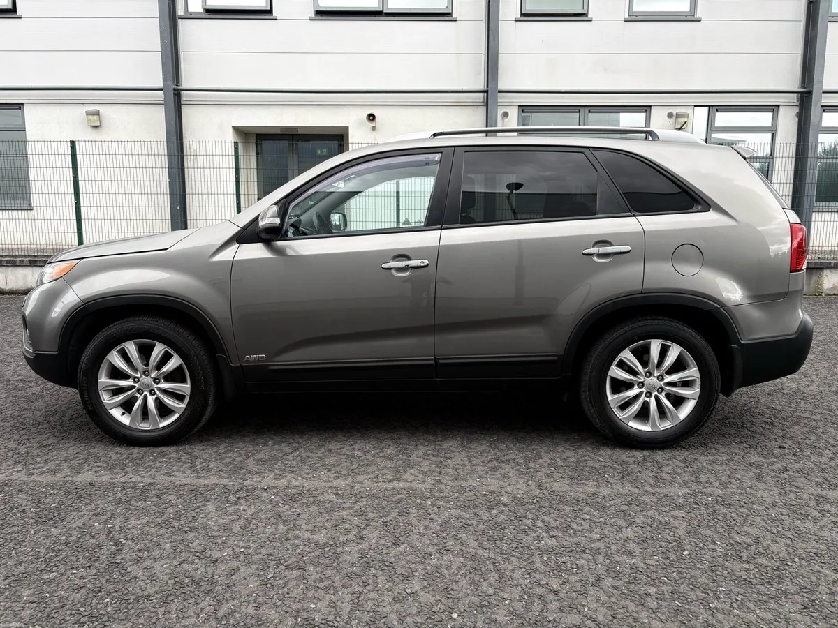 2011 Kia Sorento 2.2 Diesel Left Hand Drive LHD - Image 5
