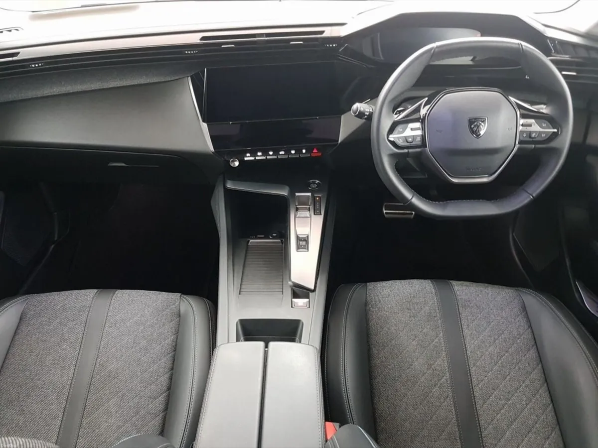 Peugeot 408 1.2 Puretech 130bhp Auto Allure Pack - Image 3