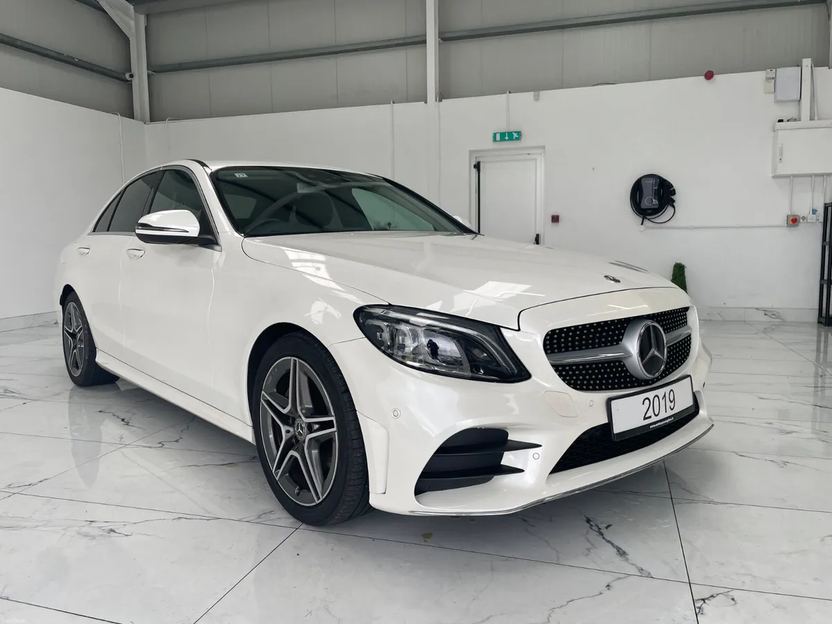 2019 Mercedes c220d AMG LINE - Image 2