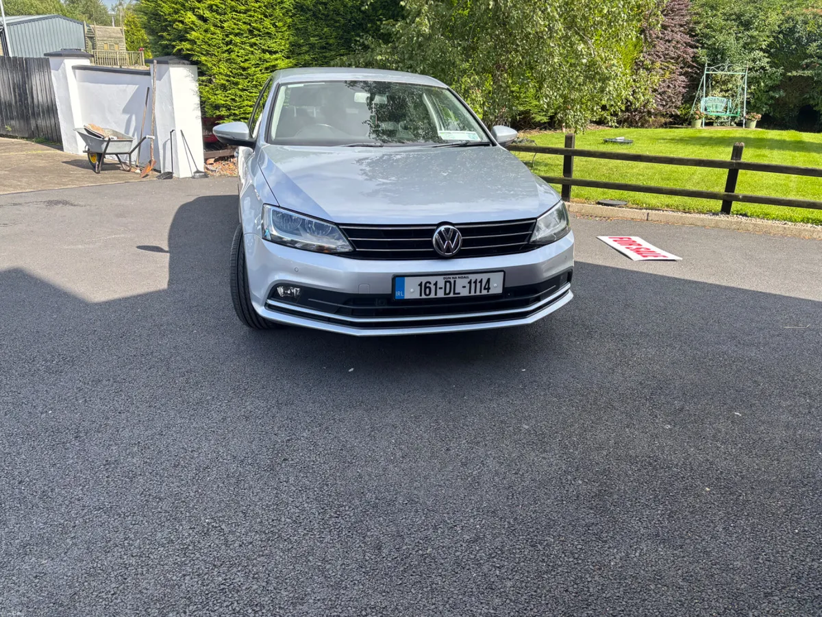 Volkswagen Jetta 2016 2.0 L DIESEL - Image 2