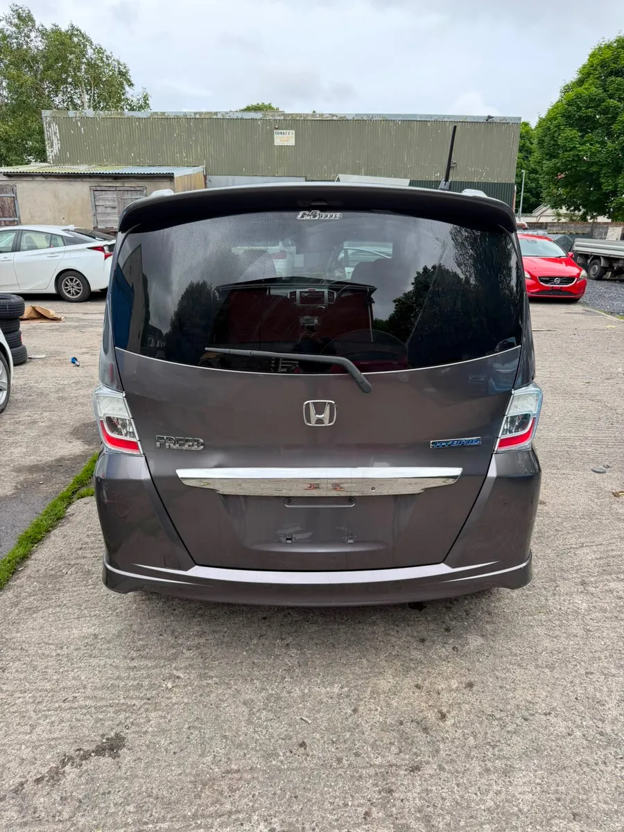 Honda Freed 2013- 1.5l hybrid - Image 6