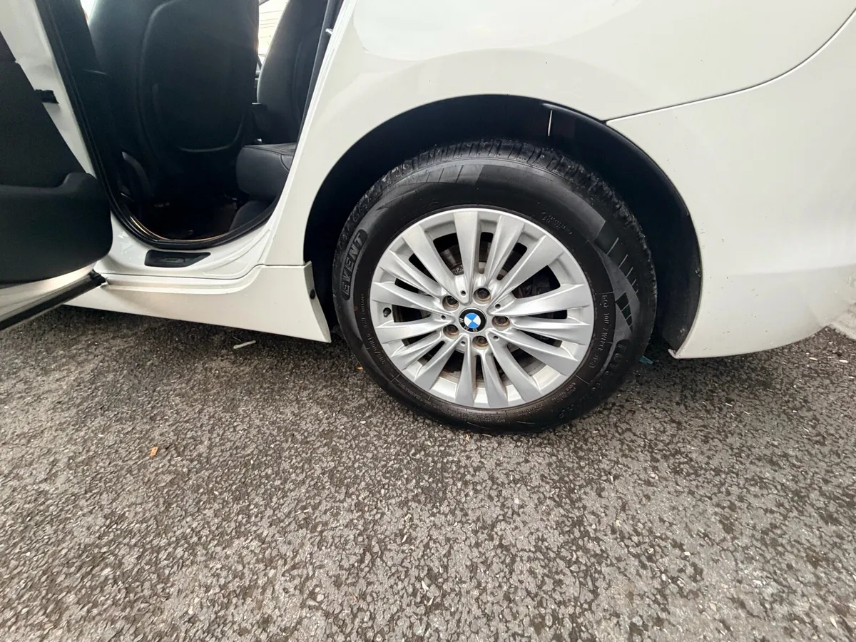 BMW 218i 2016 AUTOMATIC - Image 5