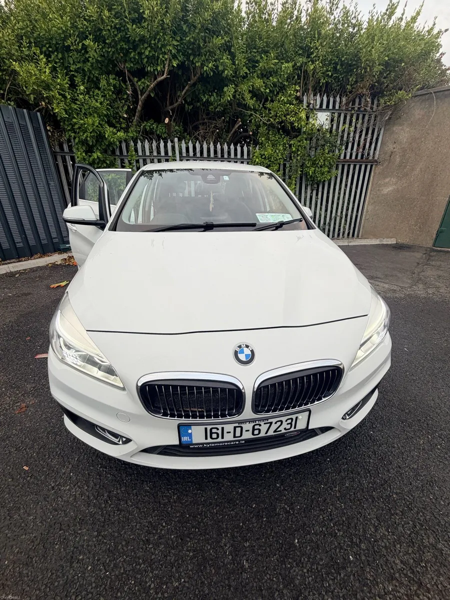 BMW 218i 2016 AUTOMATIC - Image 2