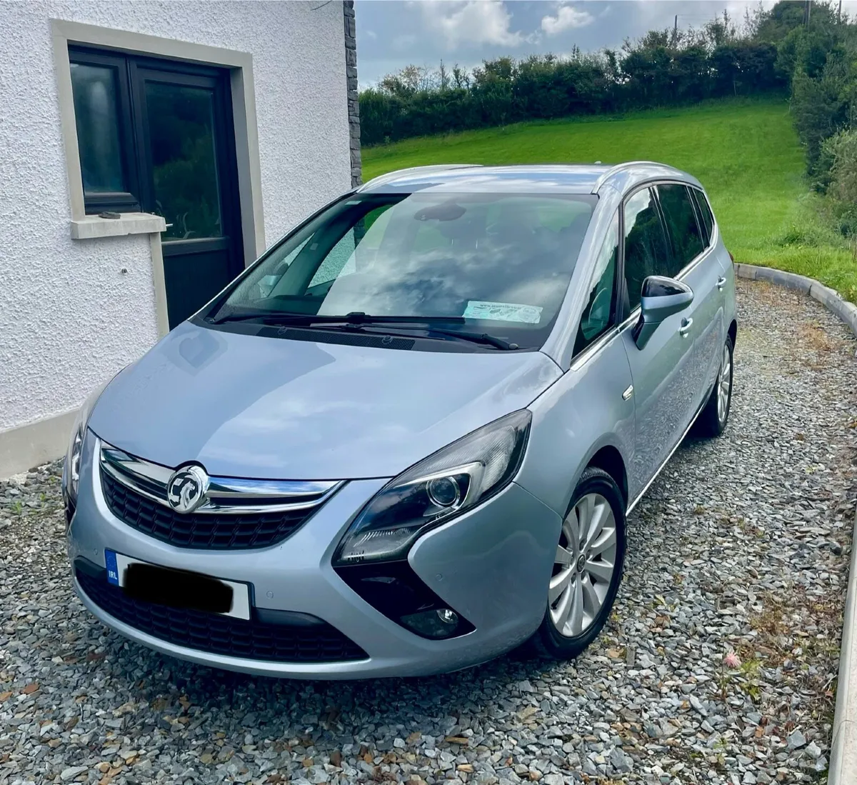 2015 Vauxhall Zafira Tourer SE - 7 Seaters - Image 2