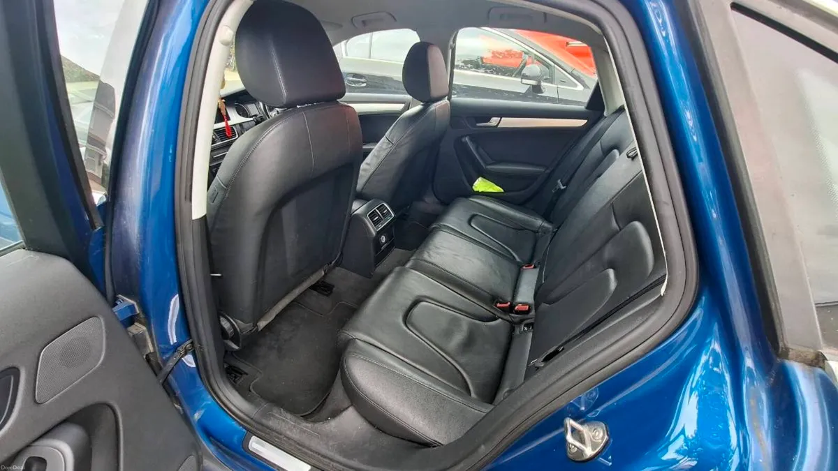 Audi A4 2.0 TDI Techik - Image 6