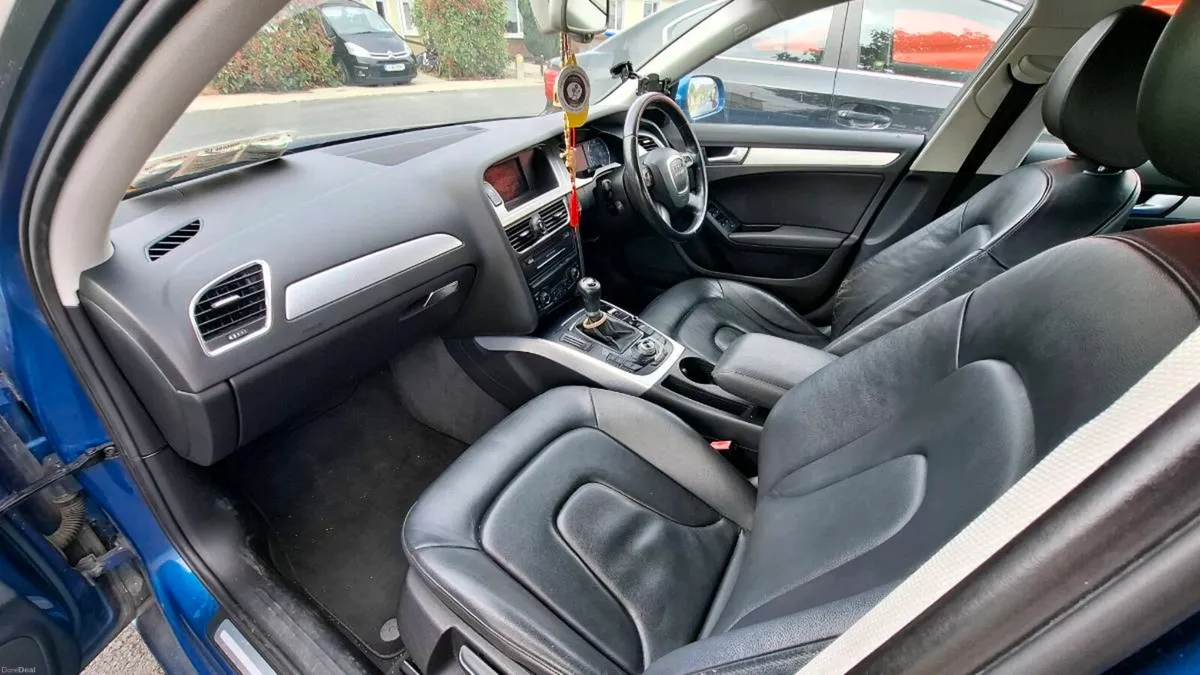Audi A4 2.0 TDI Techik - Image 5