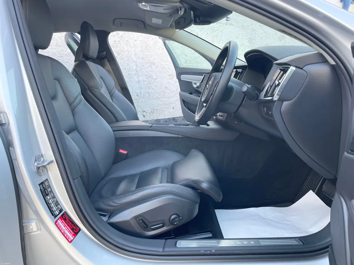 Volvo S90 2.0 D4 Diesel Momentum 190 BHP Auto,2020 - Image 5