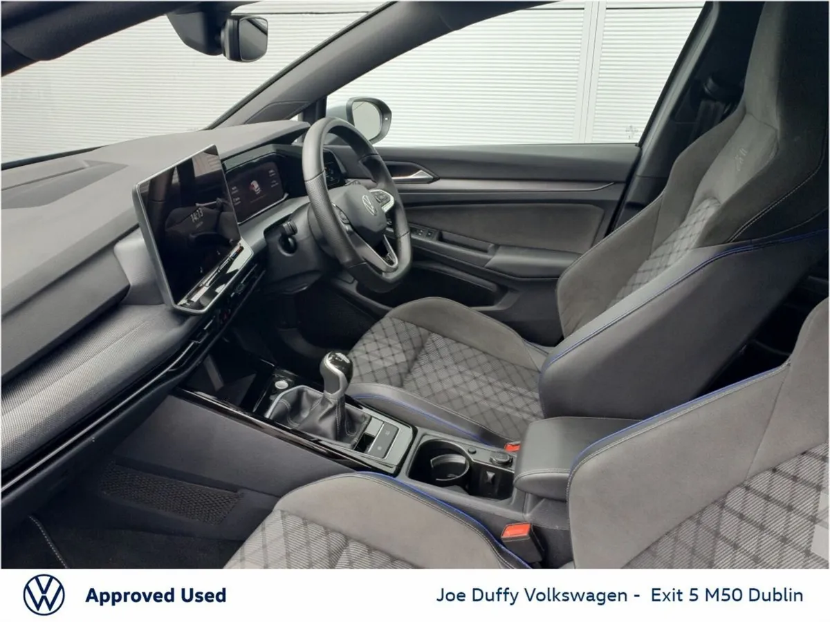 Volkswagen Golf R-LINE 1.5 TSI 150HP MANUAL - Image 3