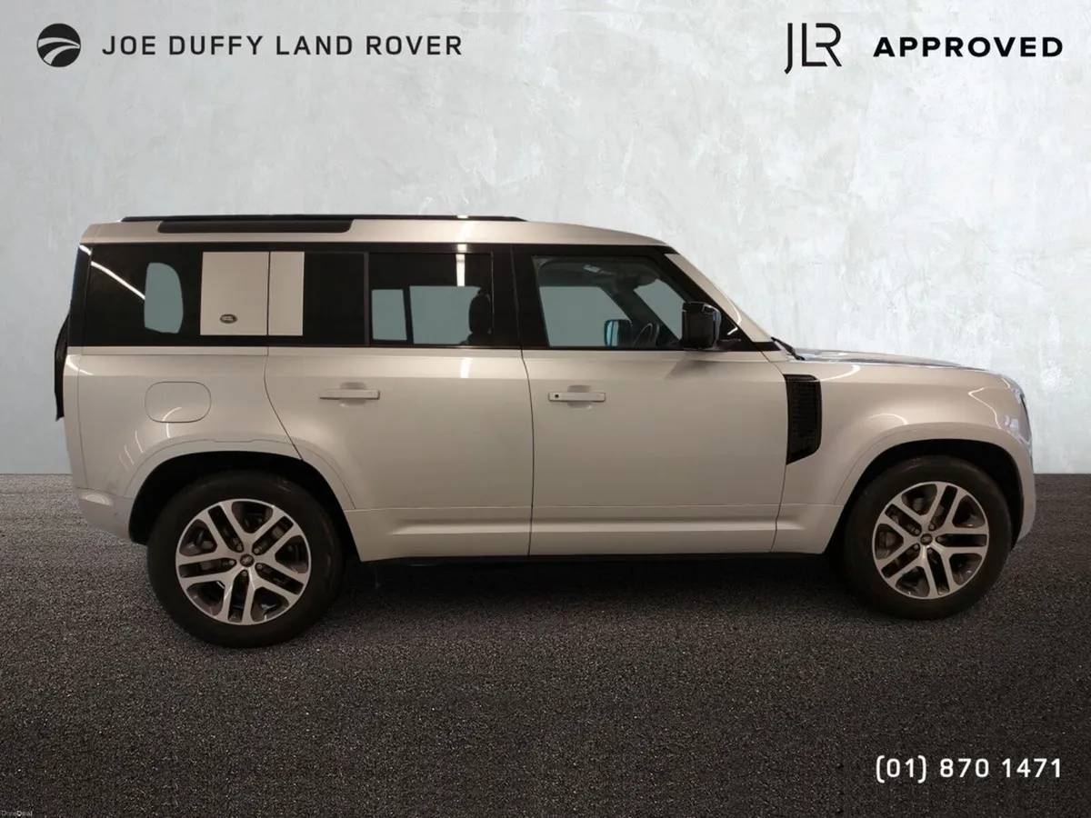 Land Rover Defender 110 XS Edition P400 e 404 - Image 6