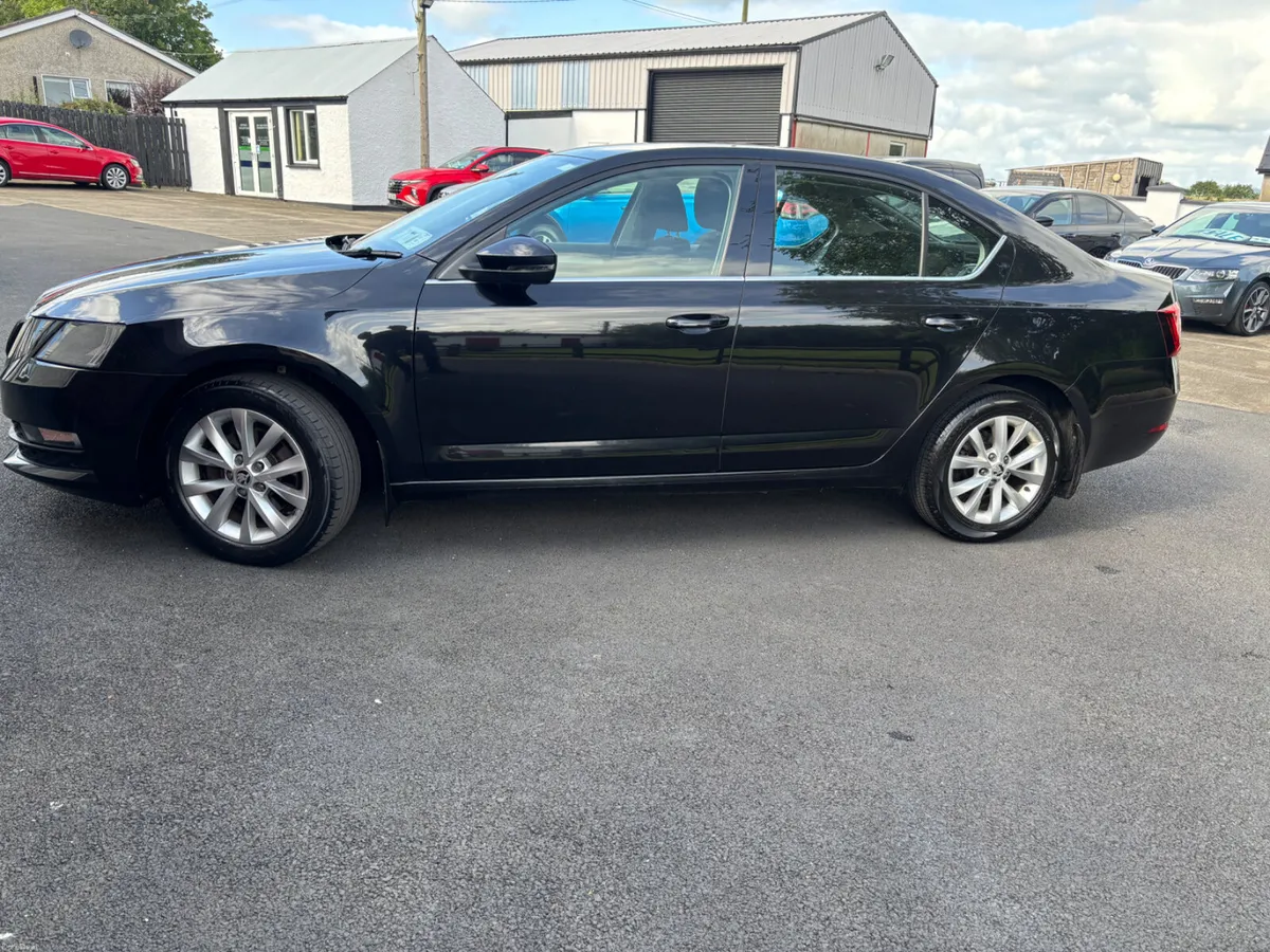 Skoda Octavia 2019 - Image 5