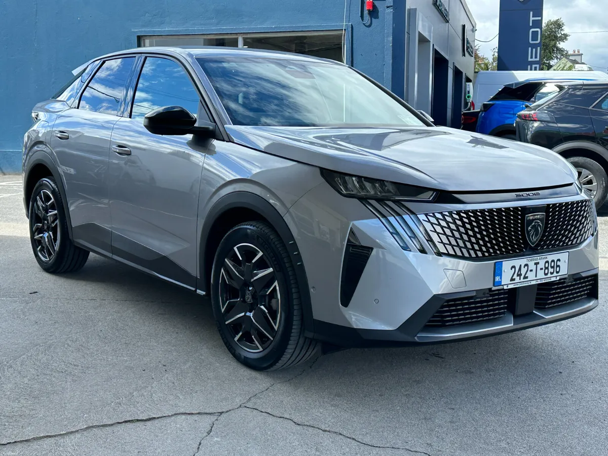 Peugeot 3008 1.2 Hybrid  Allure - Image 1