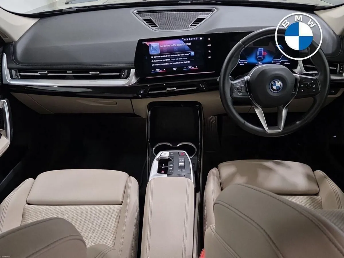 BMW iX1 xDrive30 xLine - Image 4