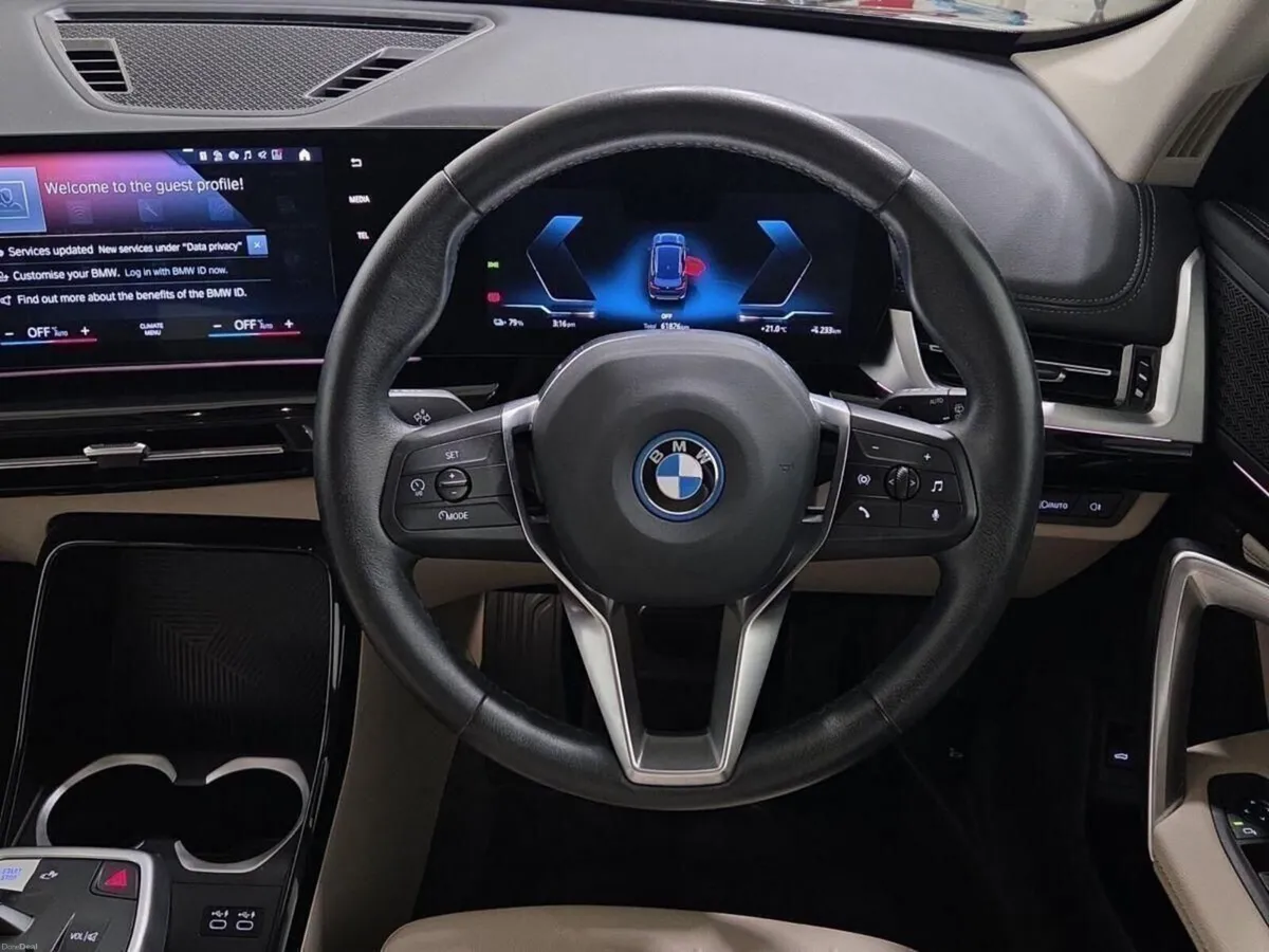 BMW iX1 xDrive30 xLine - Image 5