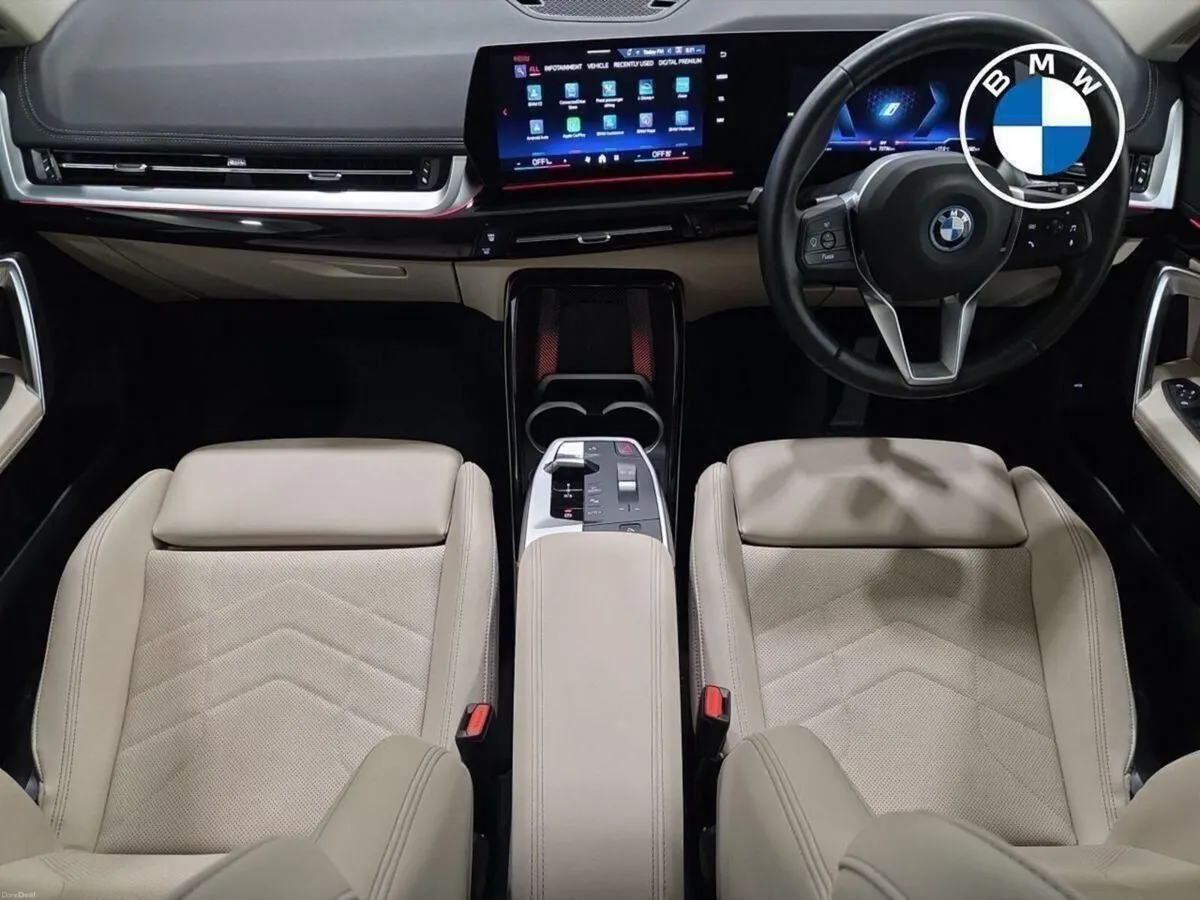 BMW iX1 eDrive20 xLine - Image 4