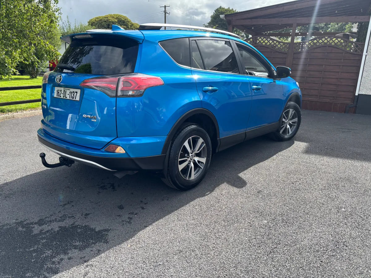 Toyota RAV4 2016 - Image 2