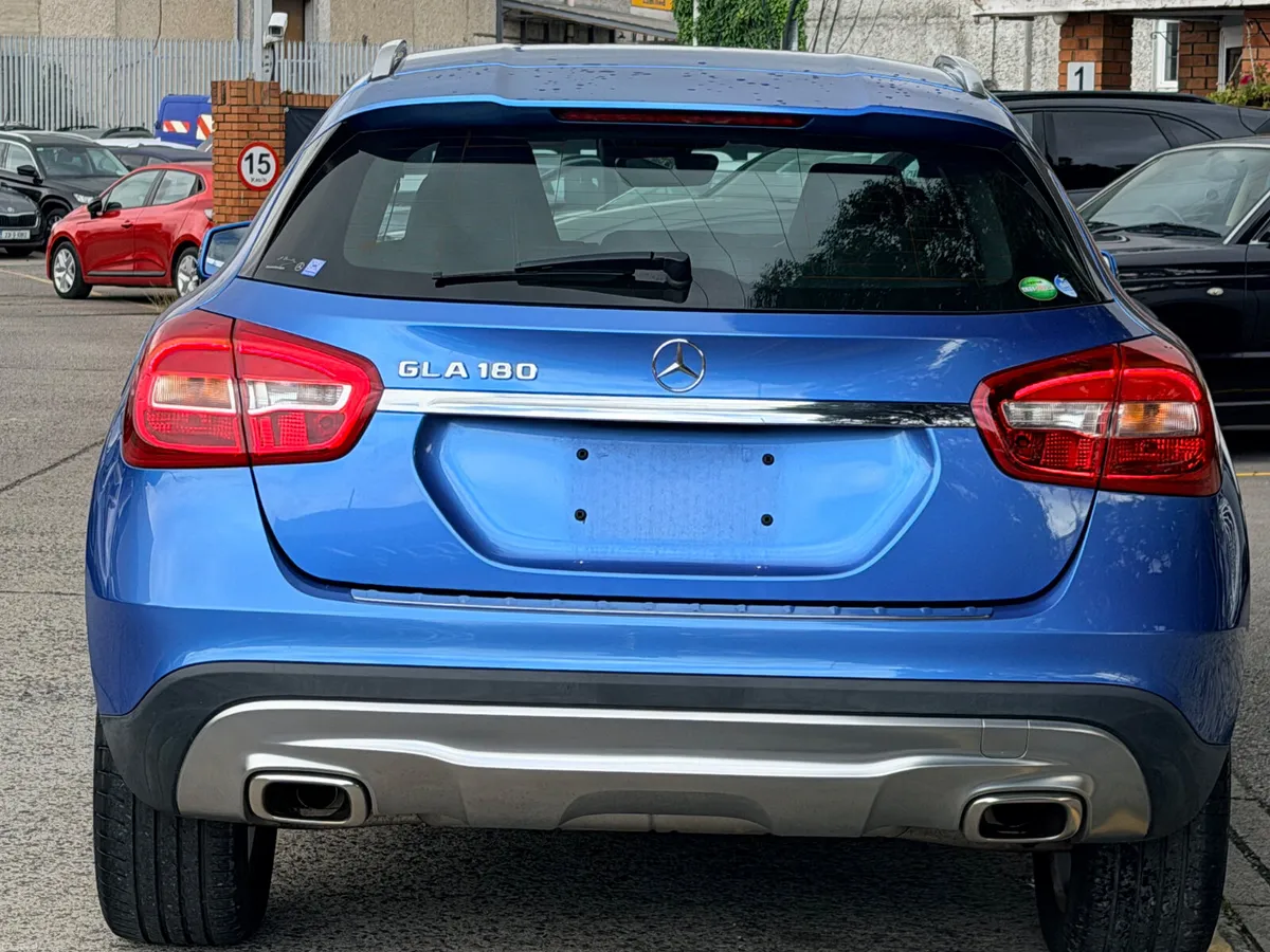2016 Mercedes-Benz GLA 180..LOW MIILES..BLUETOOTH - Image 5
